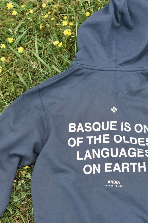sudadera_basque_hierba