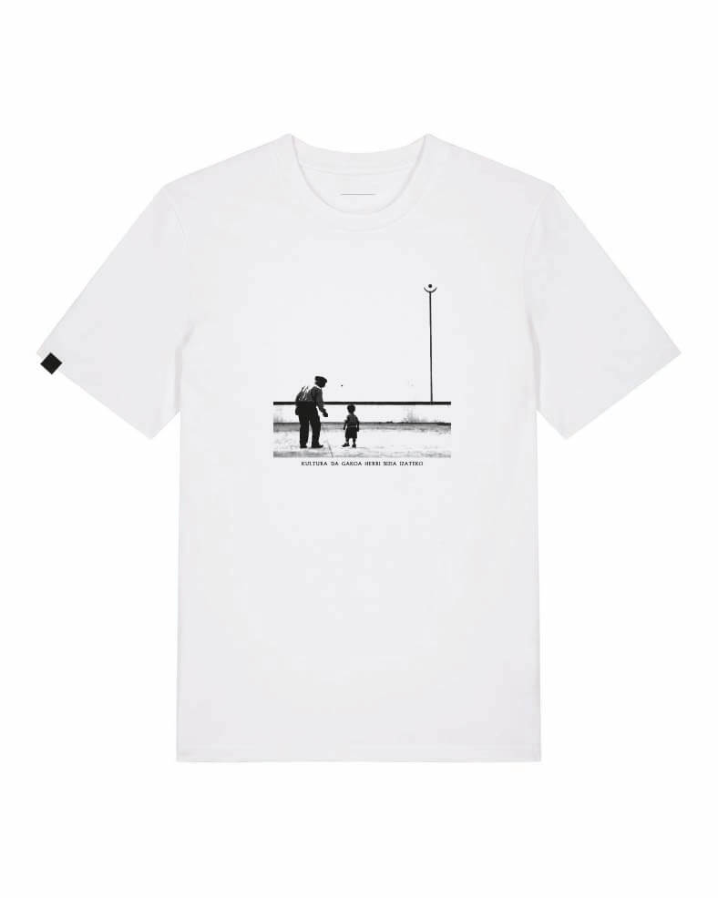 aittona kamiseta txuria front